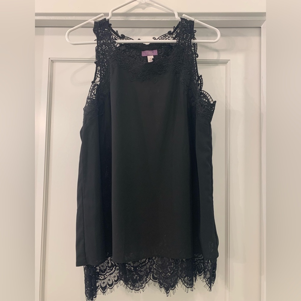 Black laced Tank Top Size M